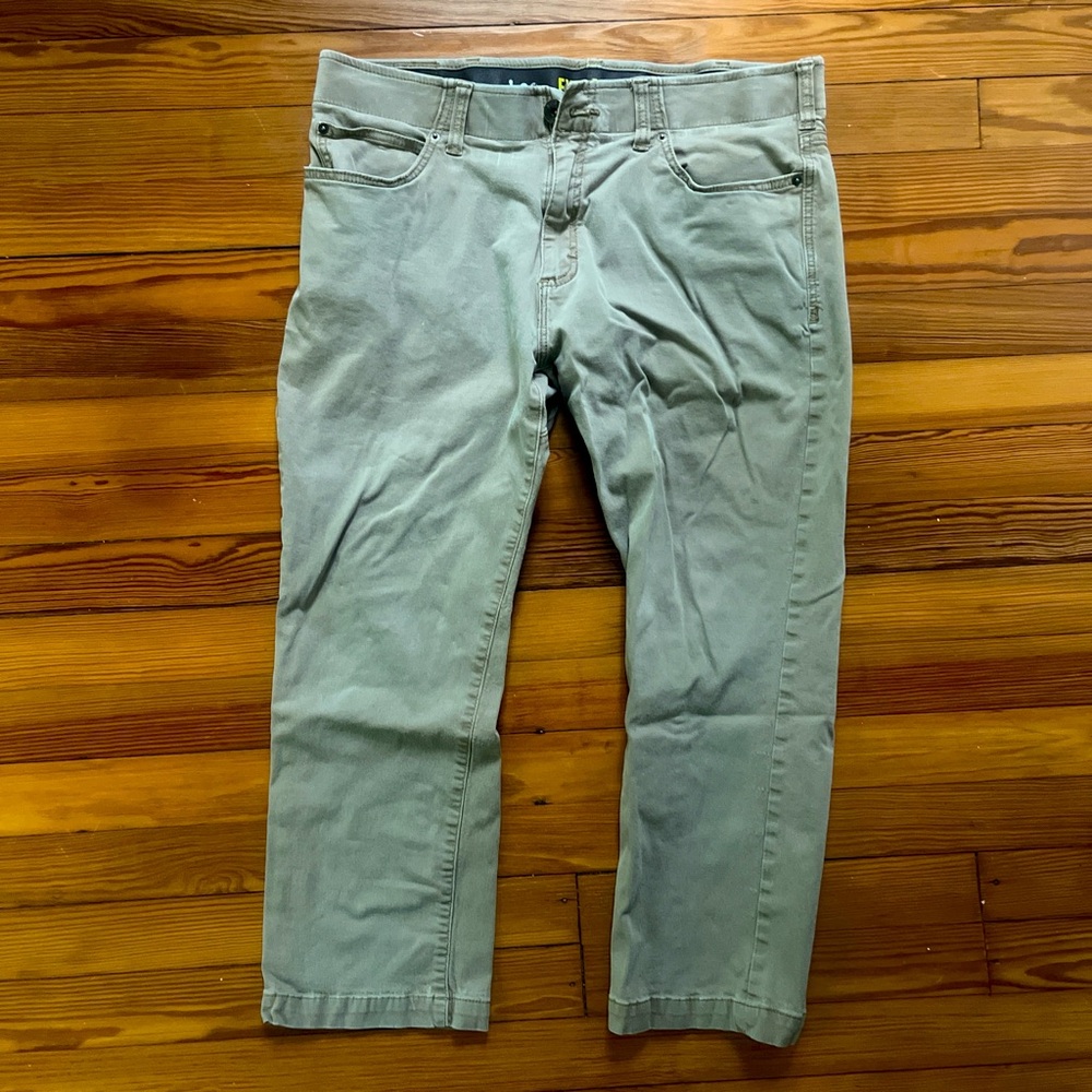 Lee Extreme Motion Chino Khaki Jeans 36 x 30